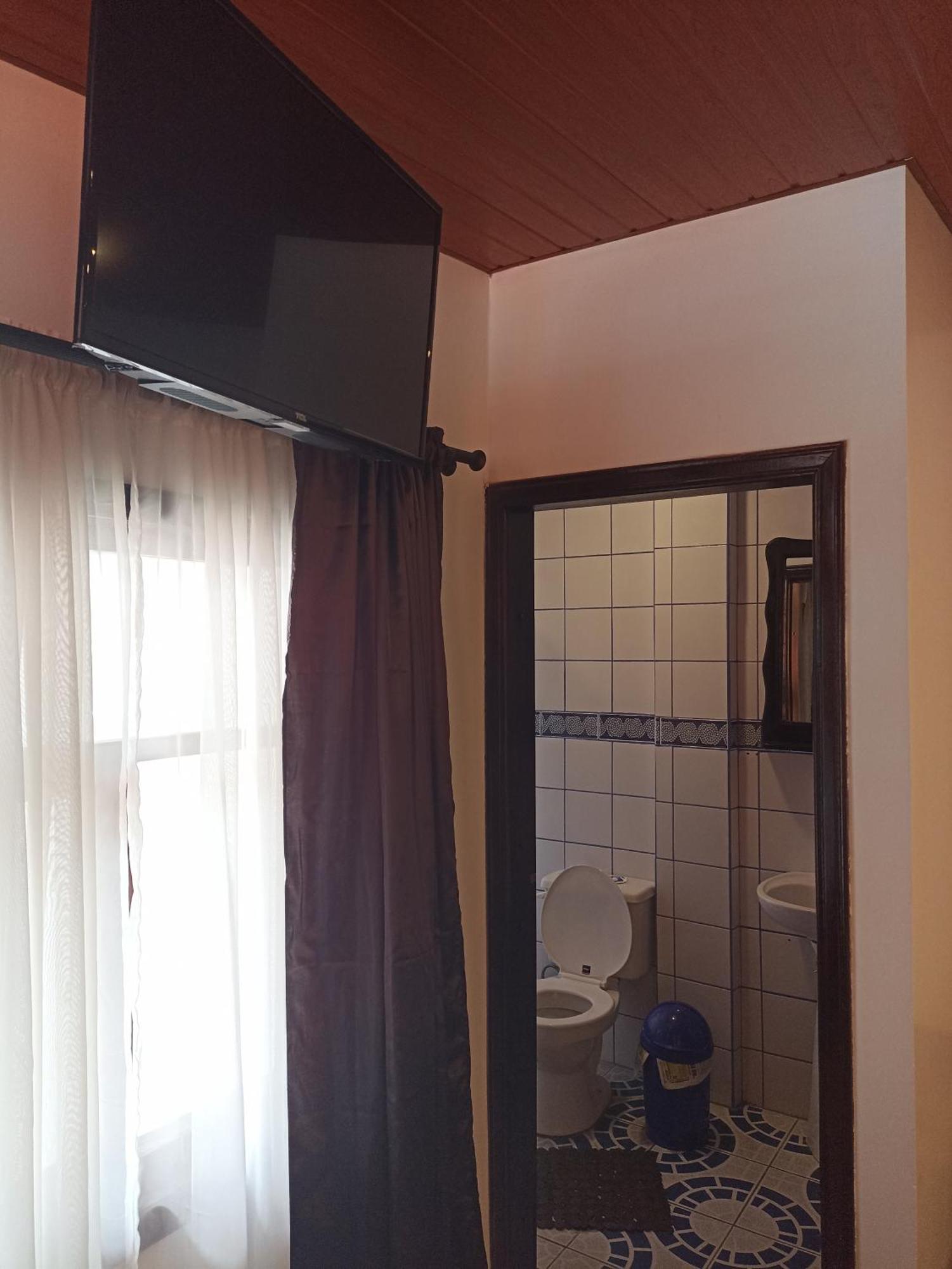 Posada J Баньос Номер фото